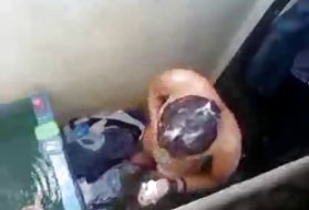 Порно через веб камеру покоївка вуайеріст душ порно господиня і господар