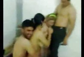 Дивитися домашні порно відео геї група арабських блять